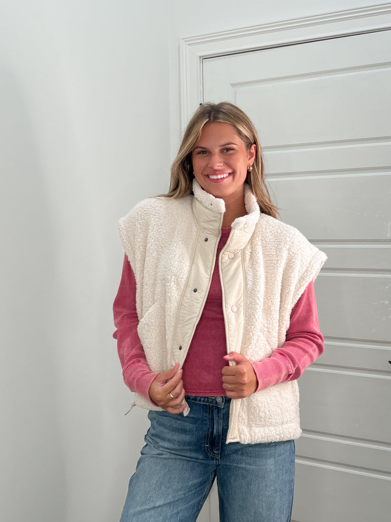 Staying Warm Sherpa Vest Clothing Peacocks & Pearls Lexington   