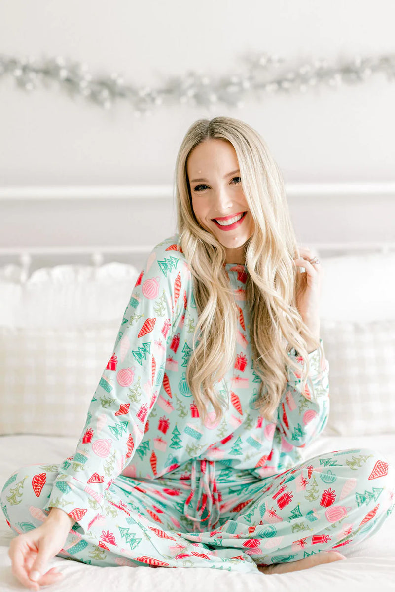 Bauble Beauty Pajamas – Peacocks & Pearls Lexington