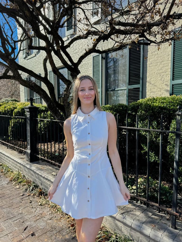 White Lily Button Down Dress Clothing Peacocks & Pearls Lexington