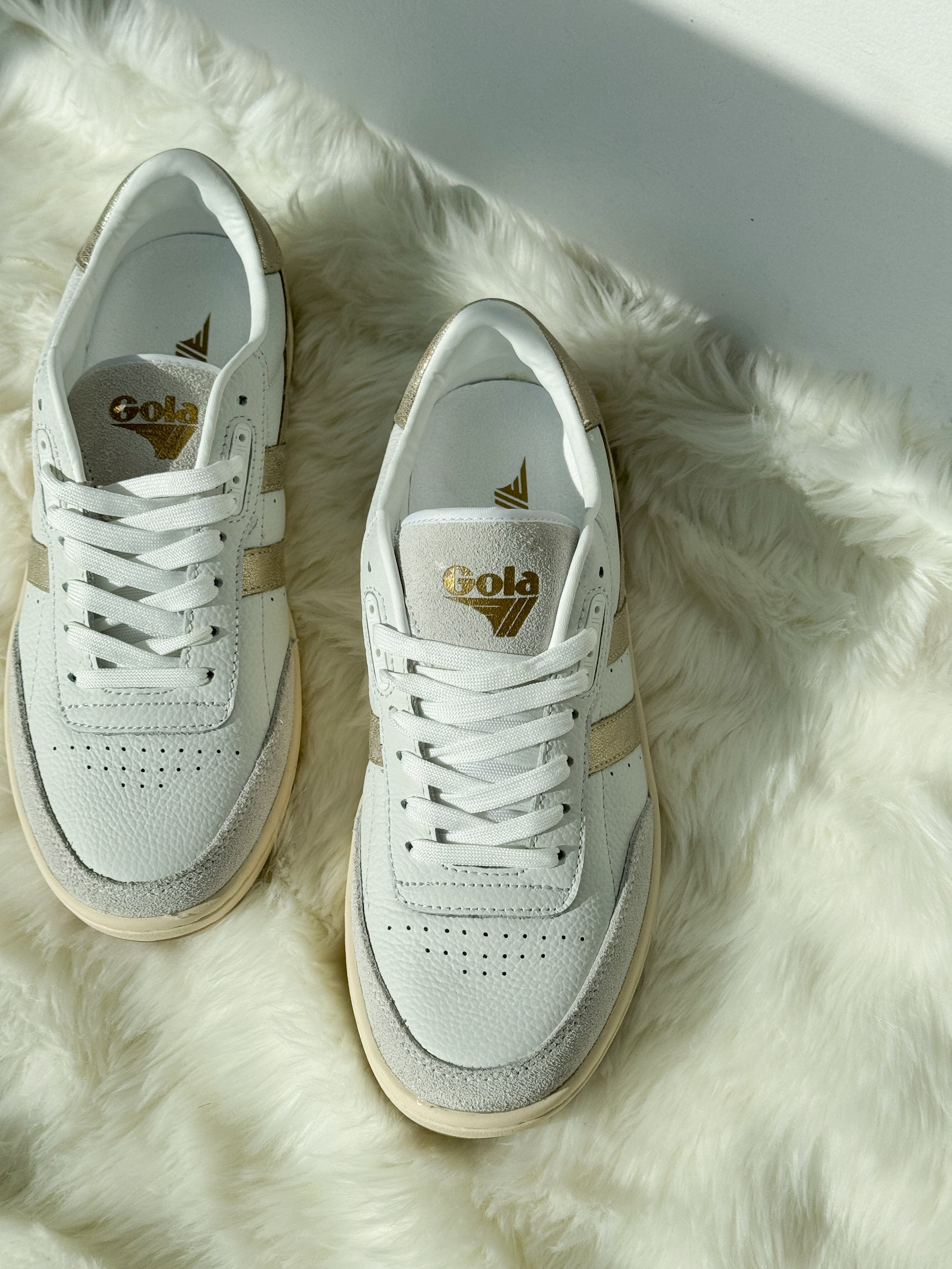 Falcon Mirror White/Gold Sneakers – Peacocks & Pearls Lexington
