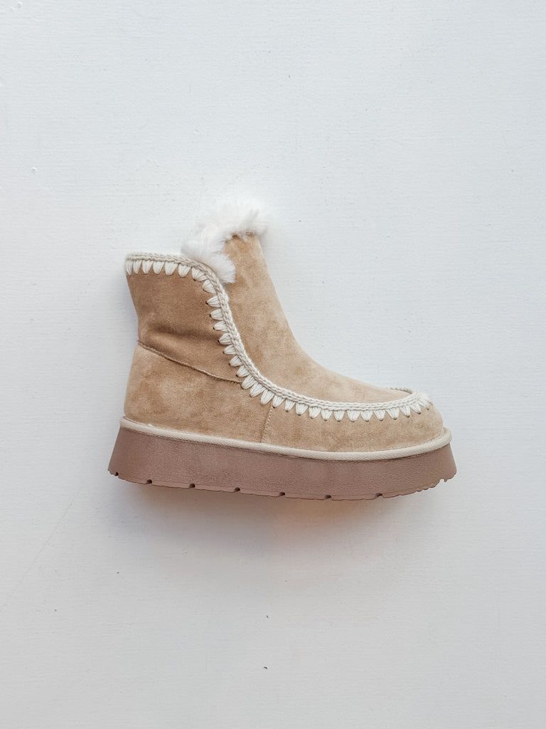 The Joyce Platform Boot Clothing Peacocks & Pearls Lexington