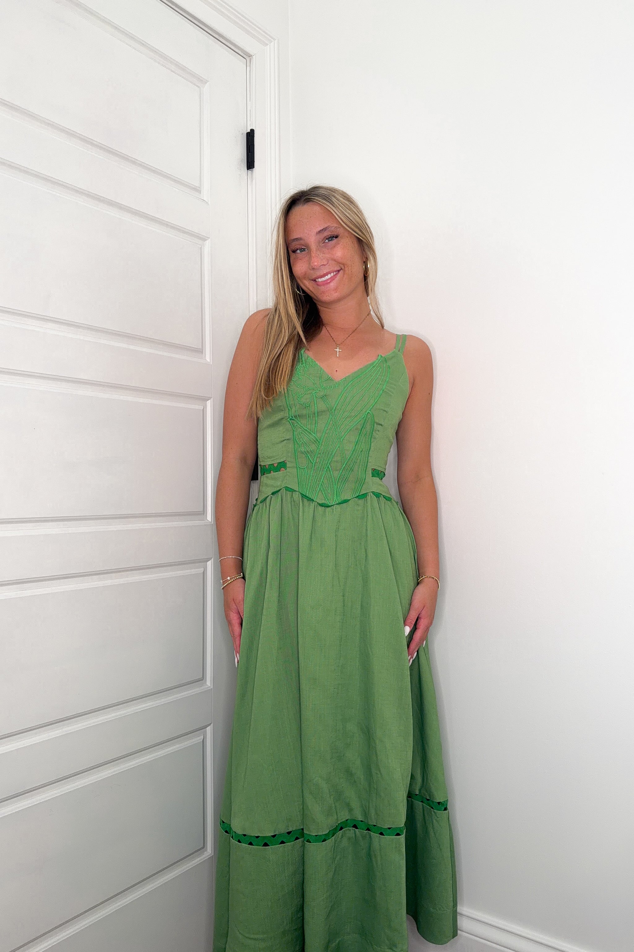 jade midi dress Jade Floral Escondido Tiered Shift Midi Dress KELLY-RED-PINK / L by Sugarlips