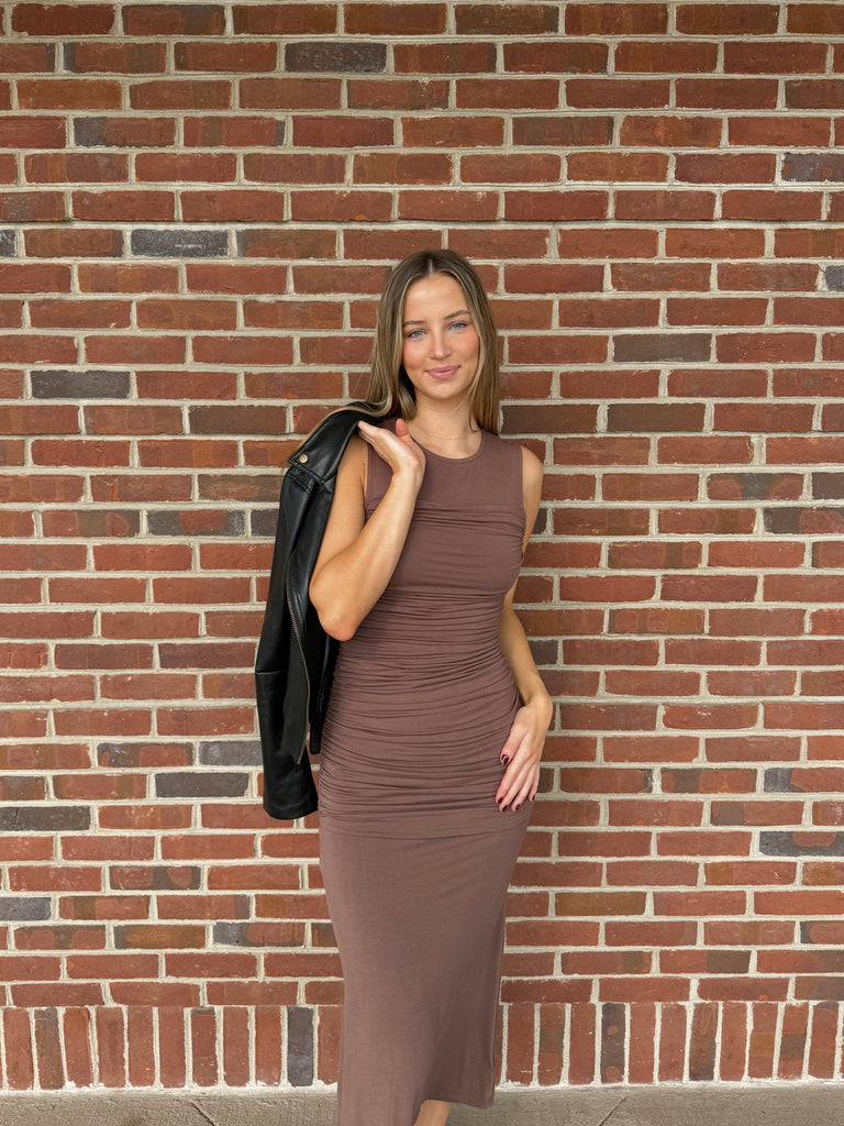 Mocha Delight Midi Dress Clothing Peacocks & Pearls Lexington   