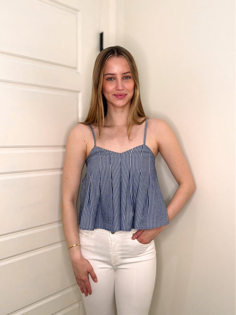 Coastal Line Top Clothing Peacocks & Pearls Lexington