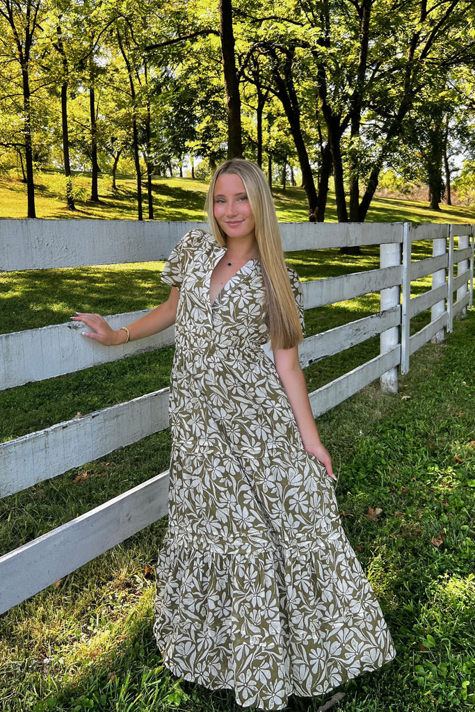 The Countryside Maxi Dress Clothing Peacocks & Pearls Lexington   