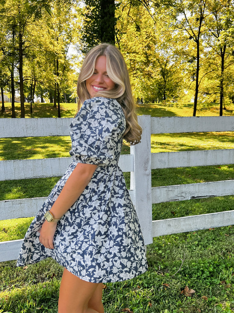 Effortless Selection Floral Short Dress Clothing Peacocks & Pearls Lexington   