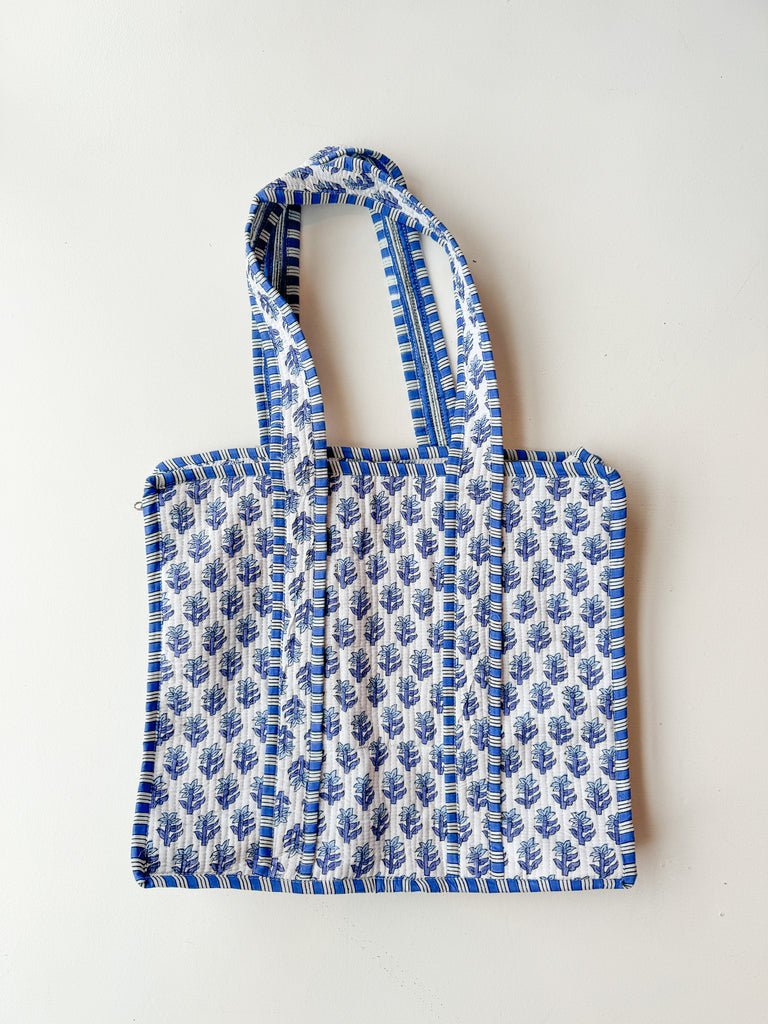 Calli Jane Tote Accessory Peacocks & Pearls Lexington Royal/White