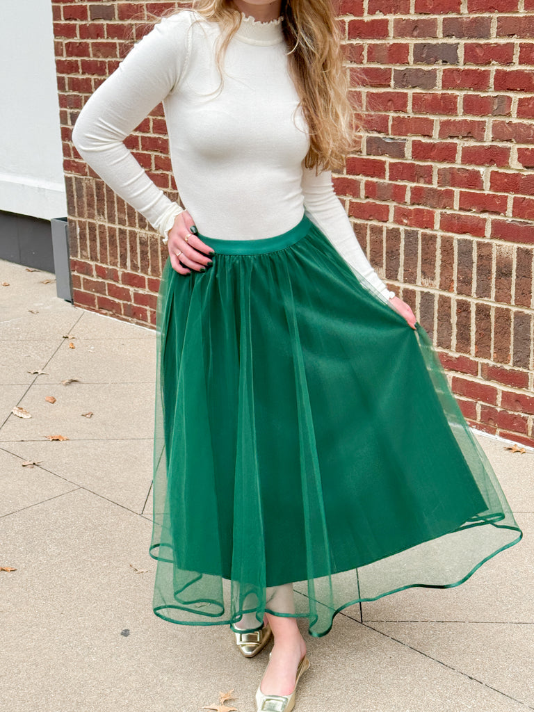 Merry Mistletoe Skirt Clothing Peacocks & Pearls Lexington