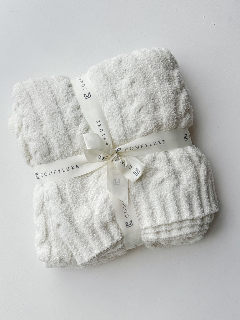 Cream Cable Knit Blanket Accessory Peacocks & Pearls Lexington