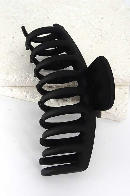 Solid Matte Claw Clip Accessory Wall to Wall Black  