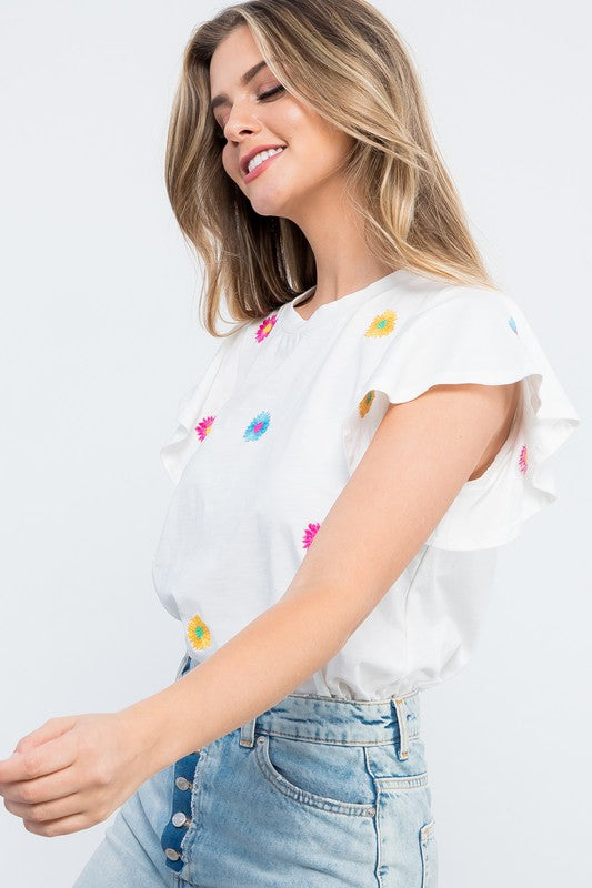 White Flower Embroidered Knit Ruffle Sleeve Top Clothing THML   
