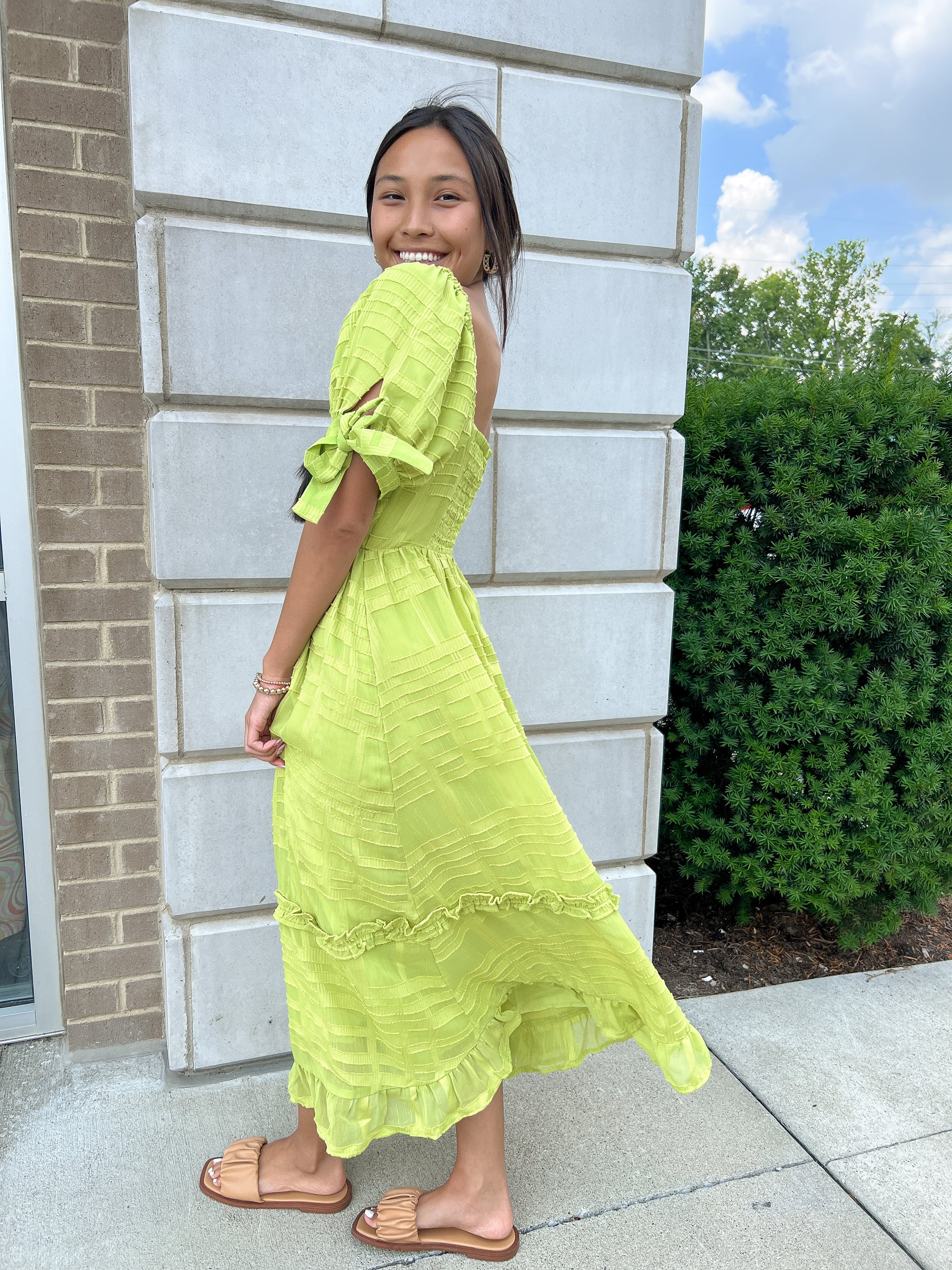 Lime Green Square Neck Midi Dress – Peacocks & Pearls Lexington