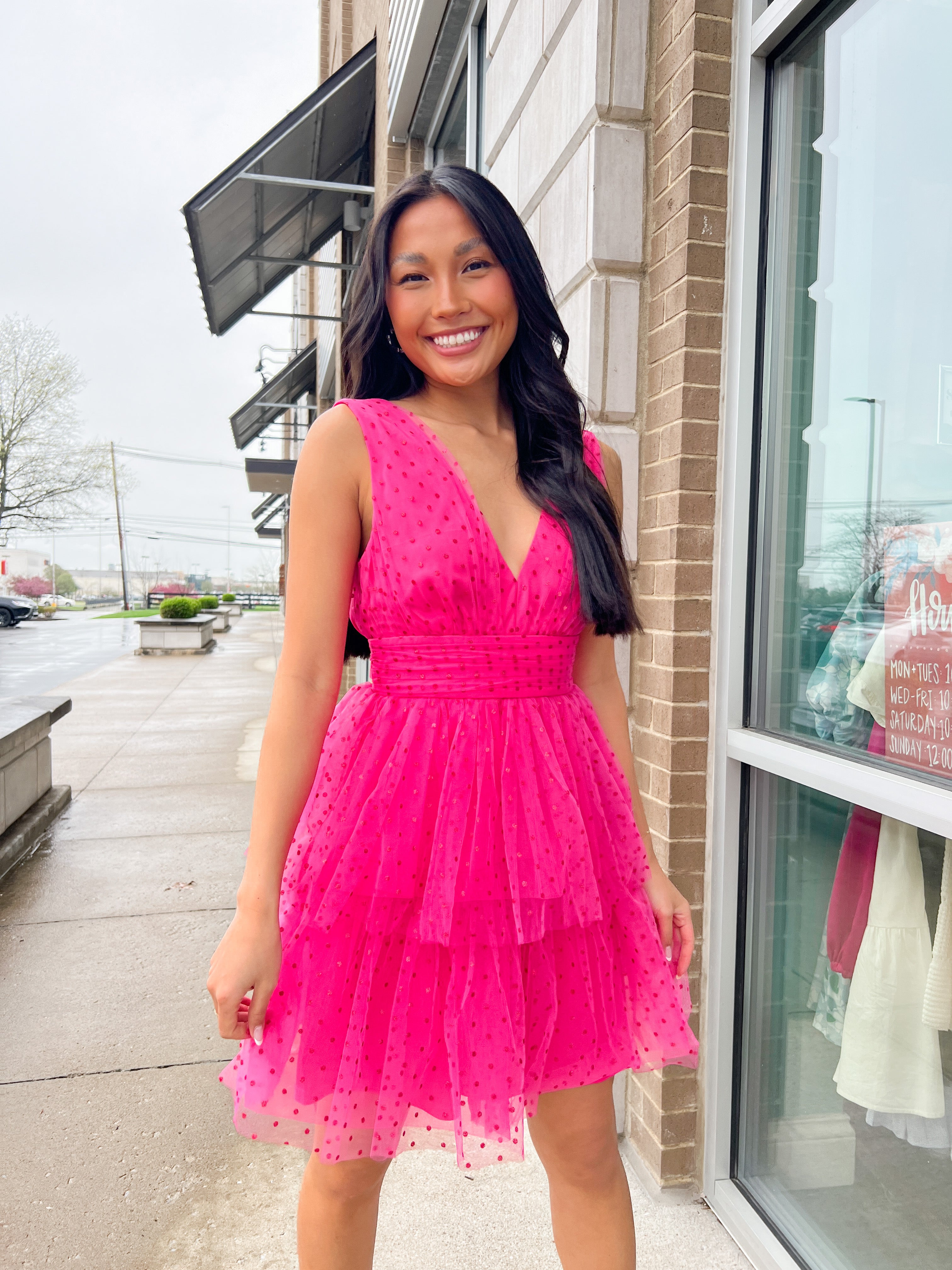 pink tiered tulle dress Hot V-neck Lace up B ack Occasion:Prom Dresses Are you ready to Vintage Condition:Excellent